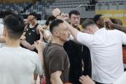 开云下载-队员积极备战，决定进军决赛