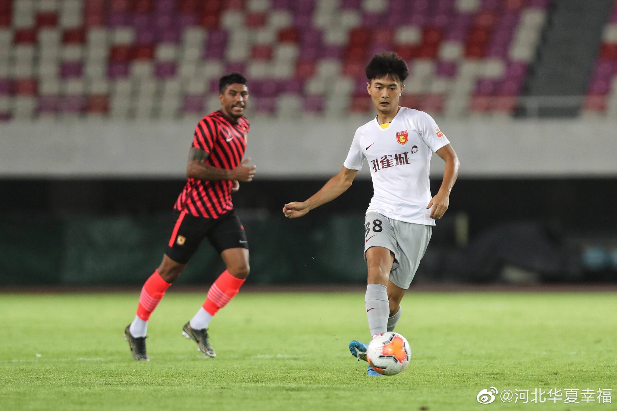 EG翻盘100T,Jankos团战一打五2025世界赛2:1(广州) EG翻盘100T,Jankos团战一打五2025世界赛2:1(广州)