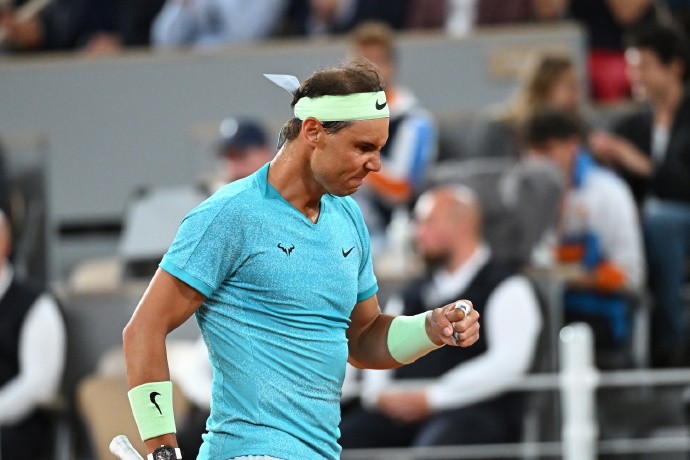 意大利网球队血洗英国网球队，纳达尔高光表现