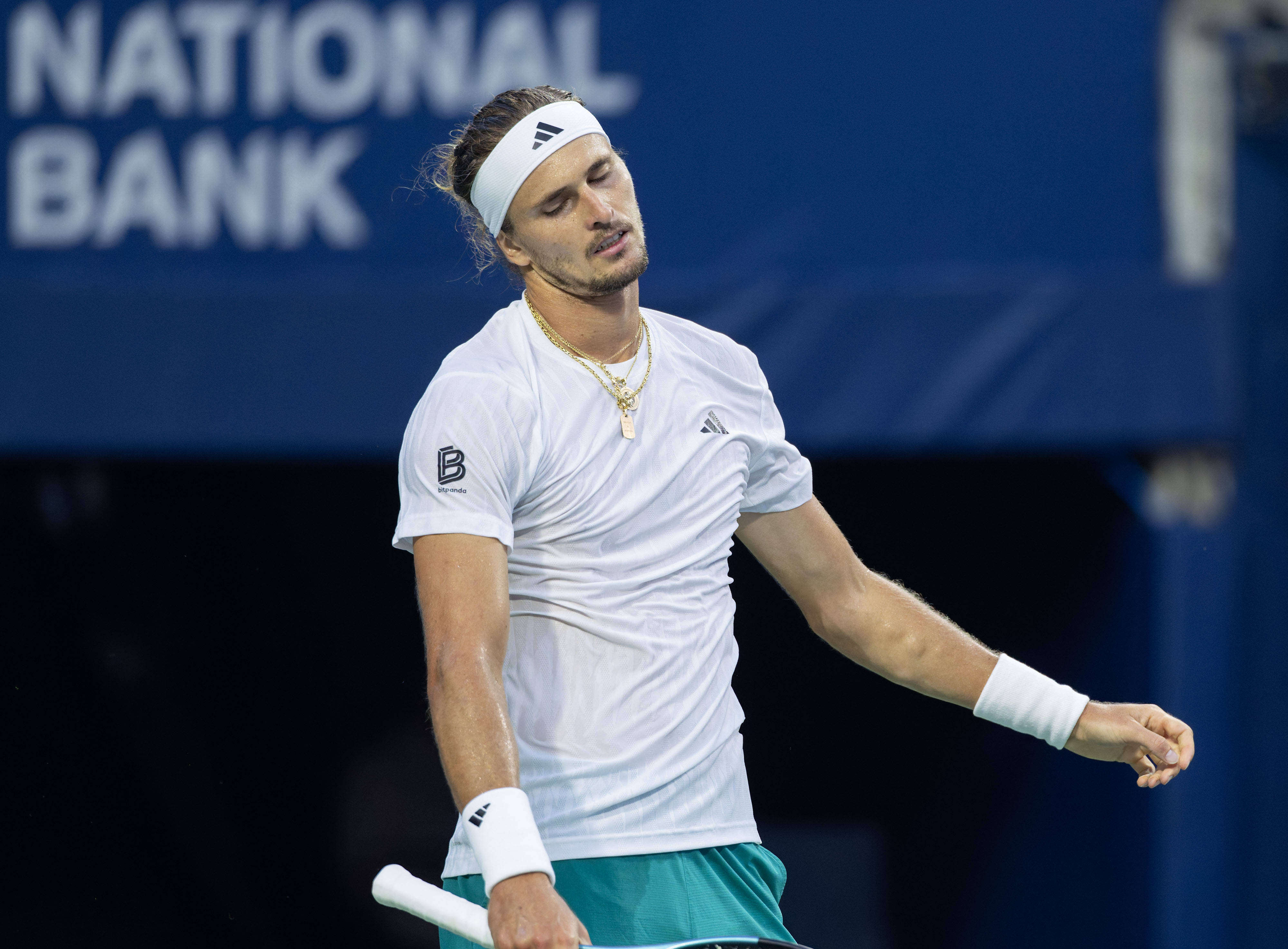 关于世界网球队绝杀法国网球队，兹维列夫统治全场的信息