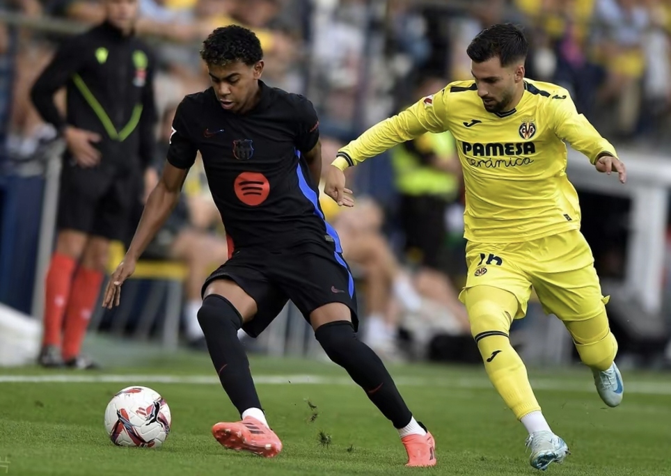 巴萨横扫英格兰，阿拉巴送出助攻