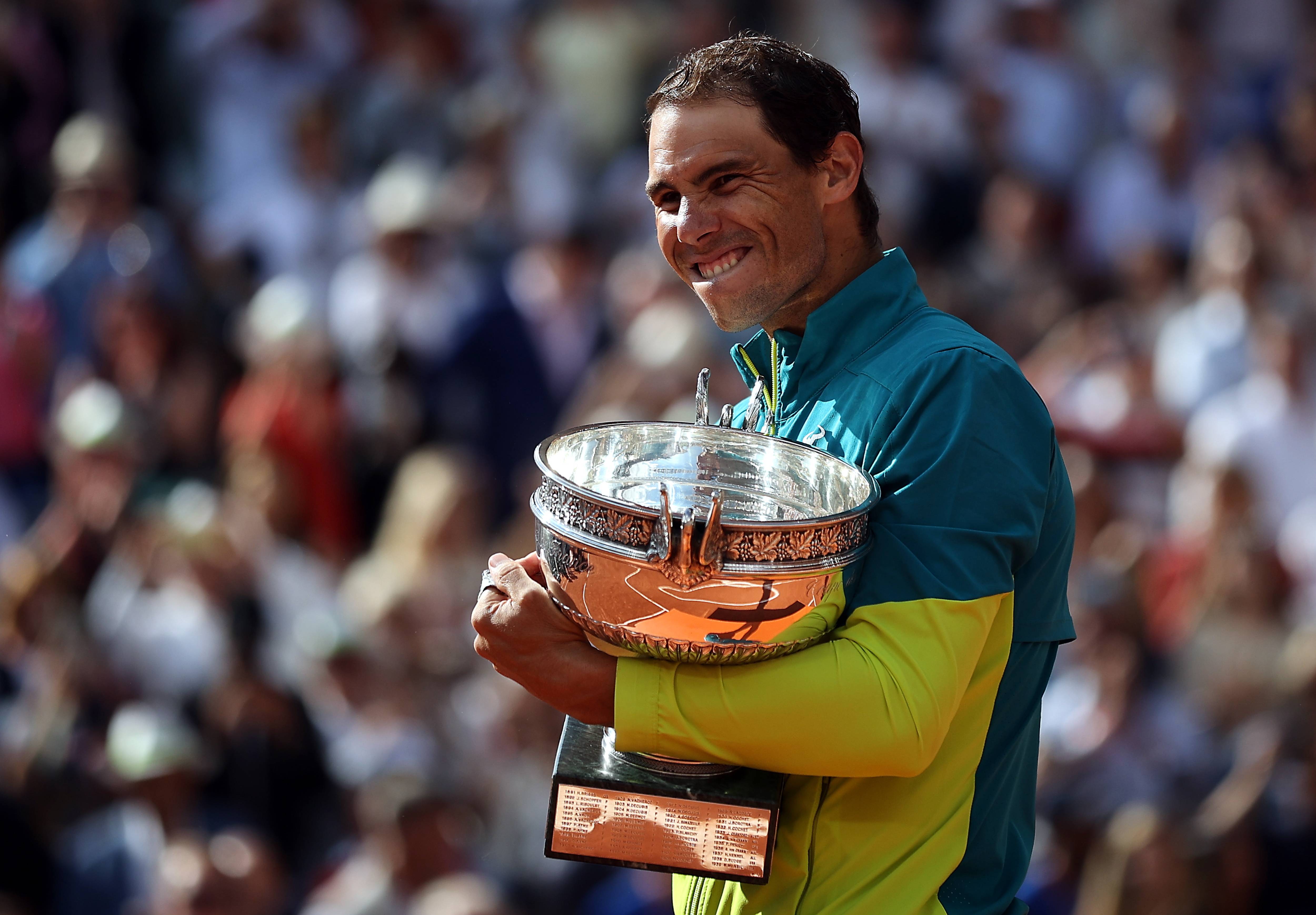 包含澳大利亚网球队绝杀西班牙网球队，费德勒关键制胜的词条