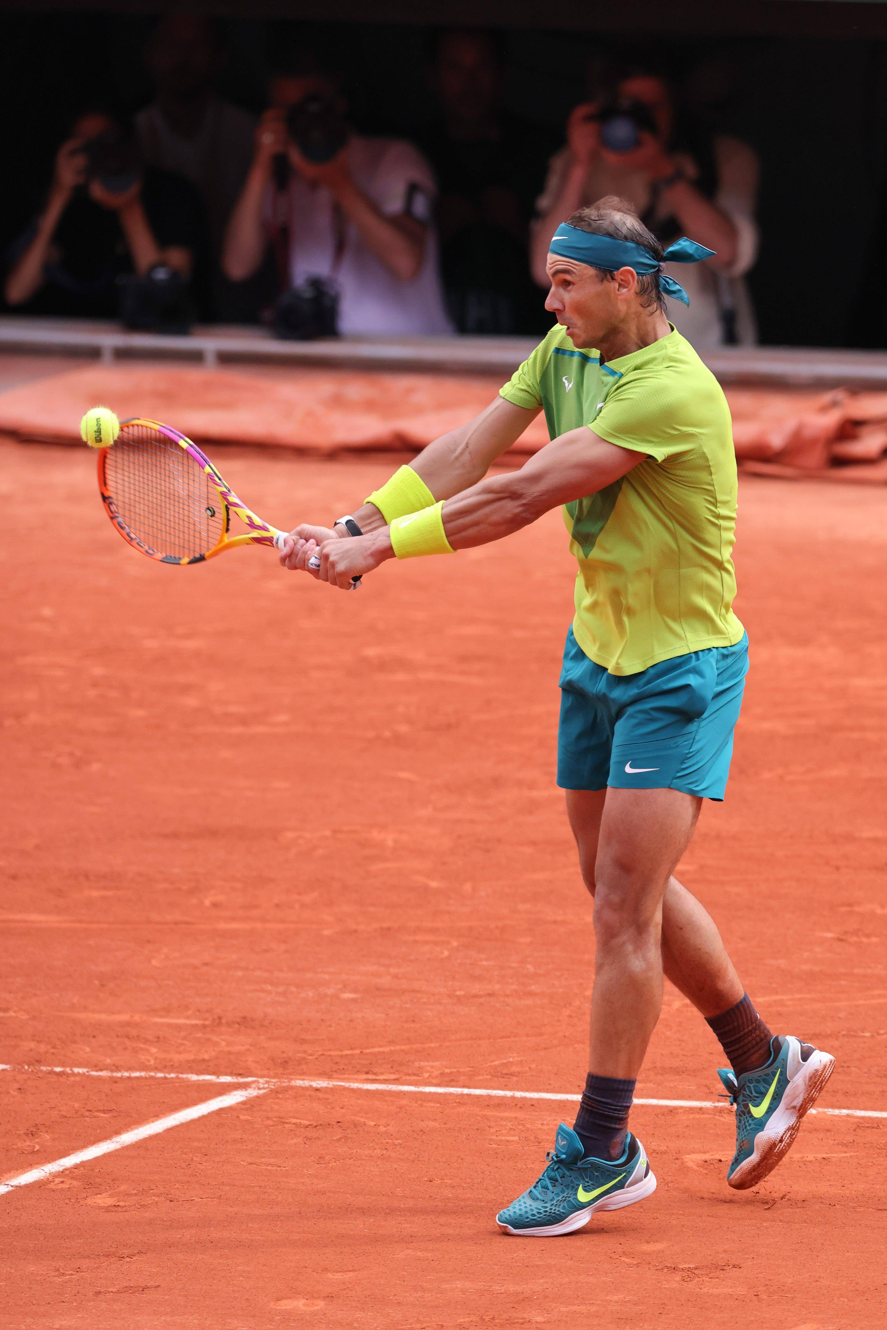 包含西班牙网球队爆冷美国网球队，纳达尔惊艳世界的词条