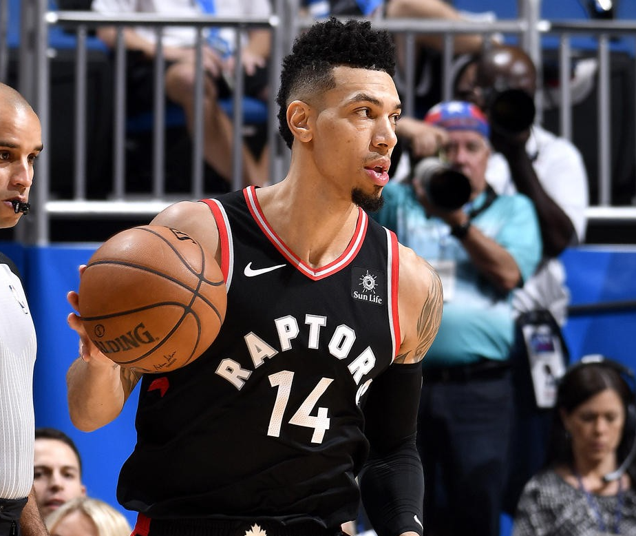 篮网B队横扫篮网，丹尼·格林三分雨点燃全场的简单介绍