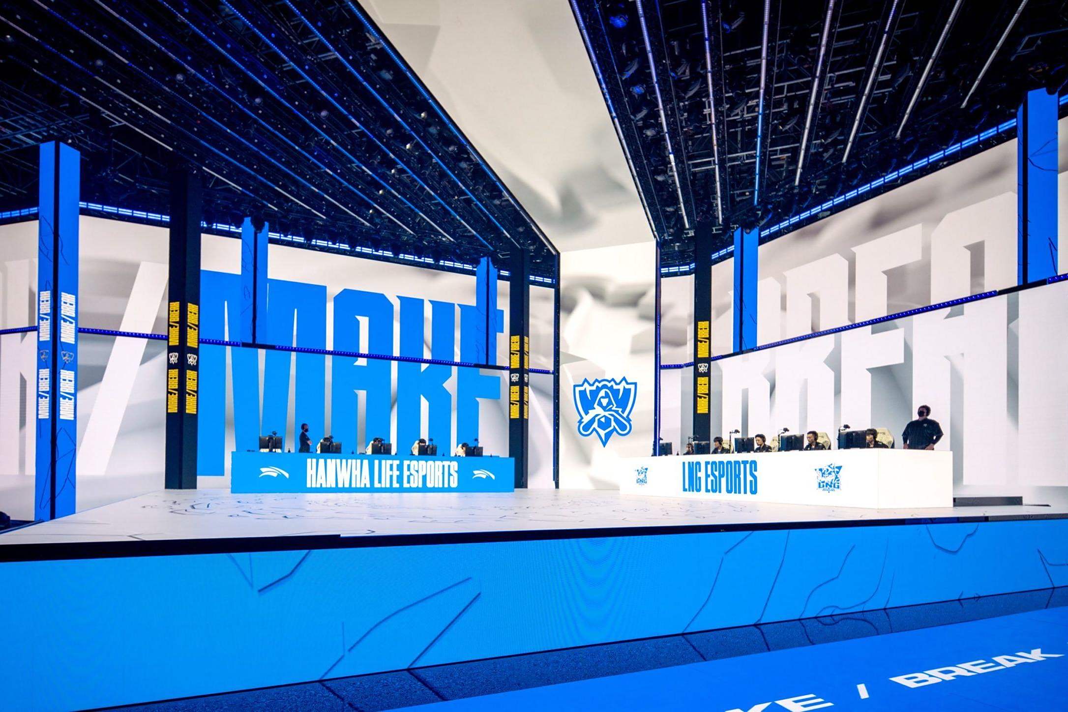 LPL传奇谢幕,球迷泪洒赛场 LPL传奇谢幕,球迷泪洒赛场