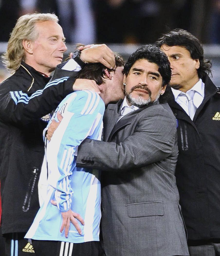 世界杯传奇谢幕,球迷泪洒赛场的简单介绍 世界杯传奇谢幕,球迷泪洒赛场的简单介绍