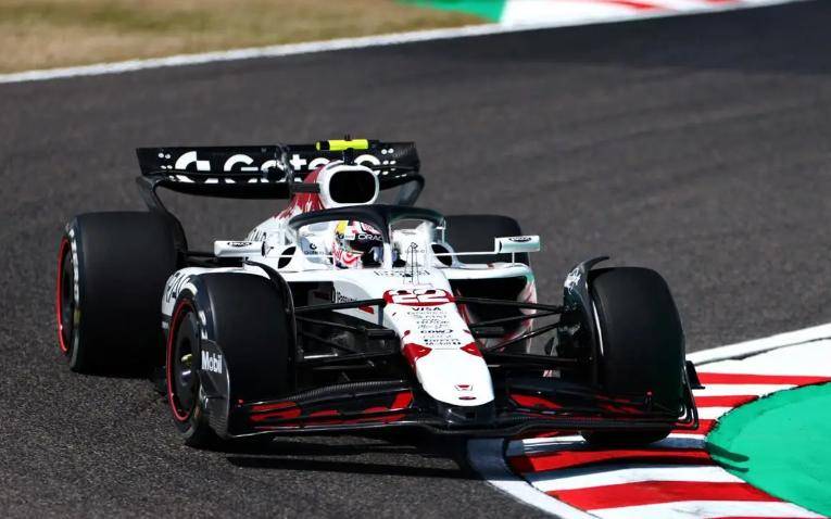 红牛二队力克威廉姆斯,诺里斯扛起全队 红牛二队力克威廉姆斯,诺里斯扛起全队