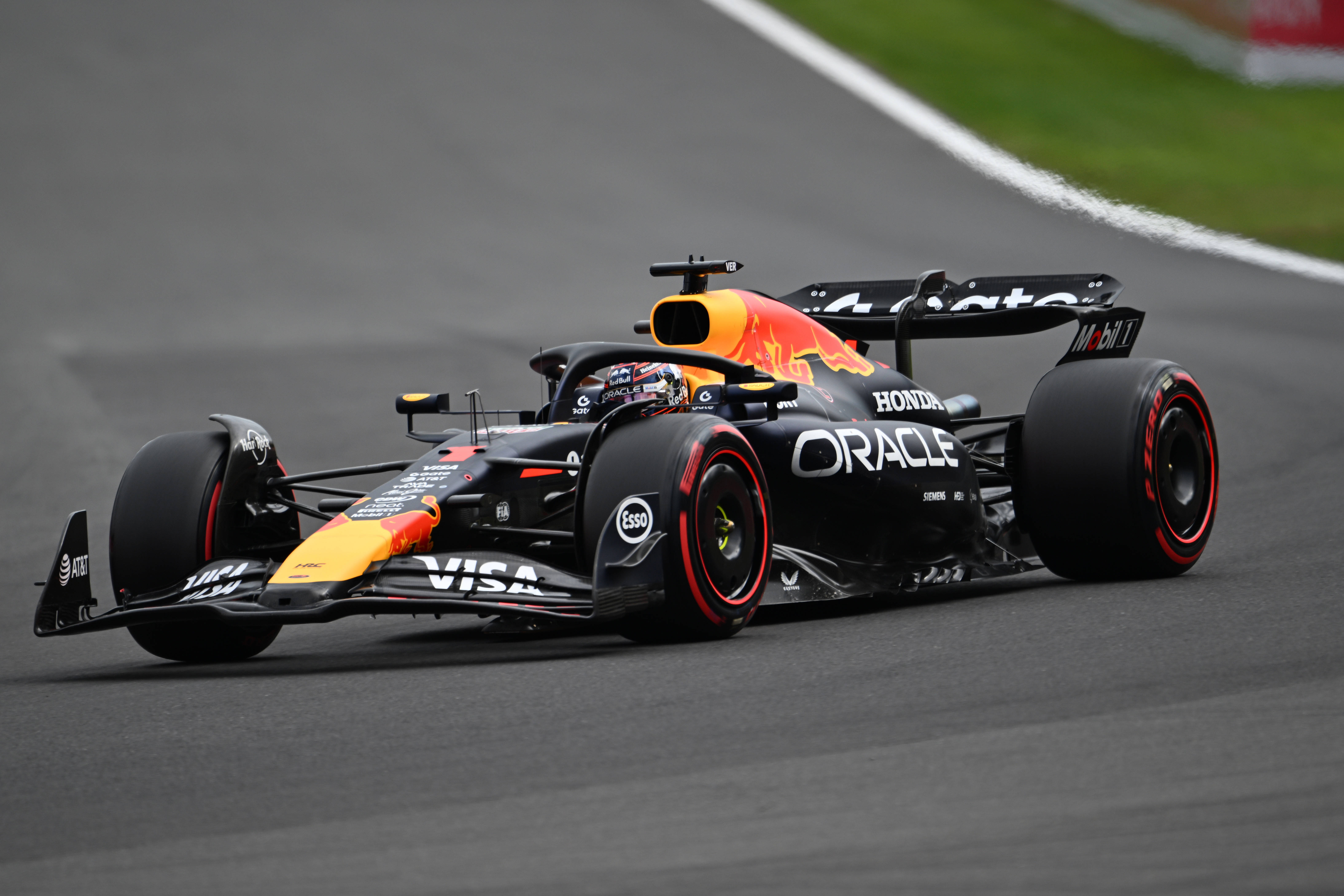 红牛车队逆转迈凯伦，诺里斯惊艳四座