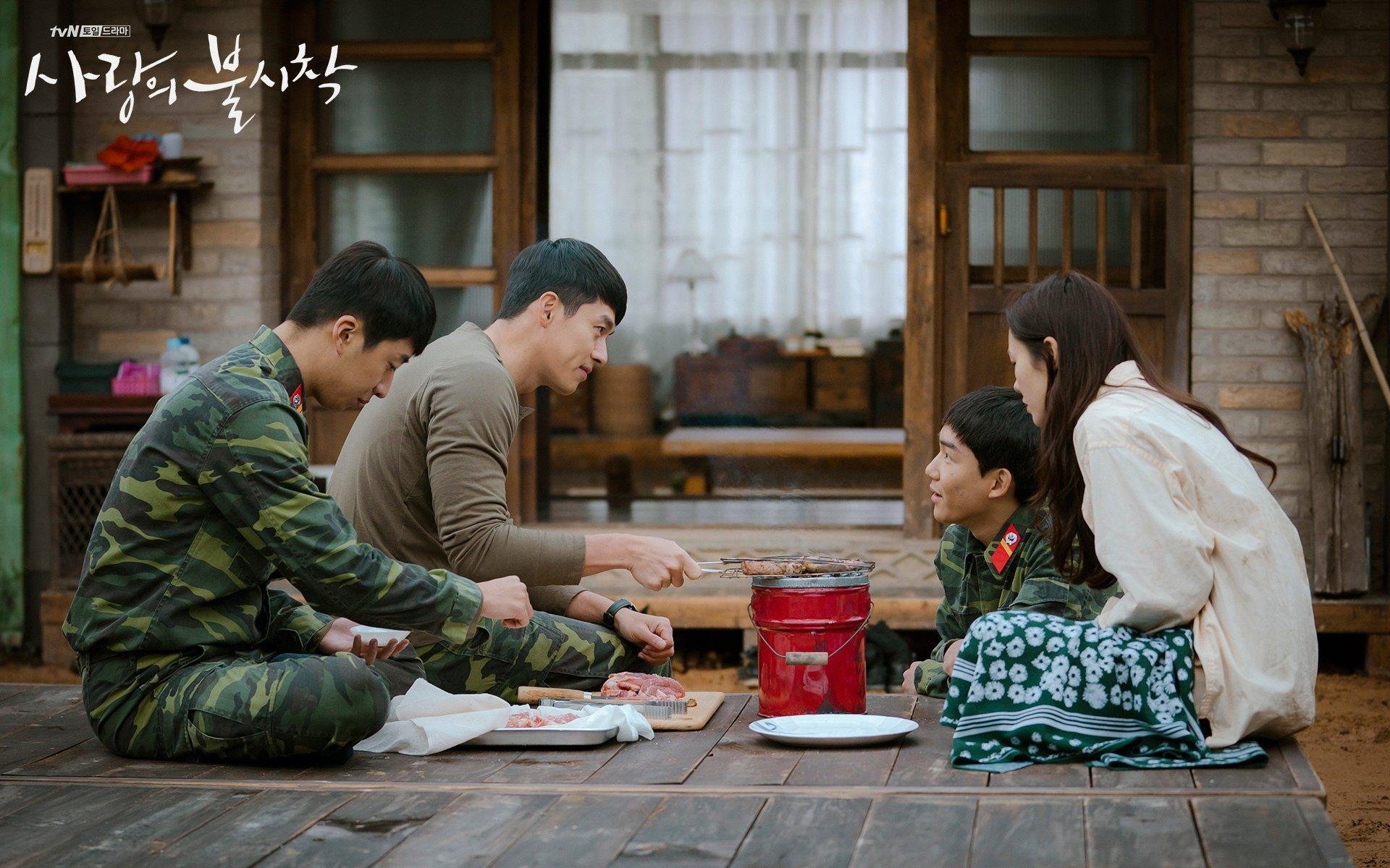 阿什拉夫的剑与中国的盾，个体闪耀与集体压制的时代隐喻