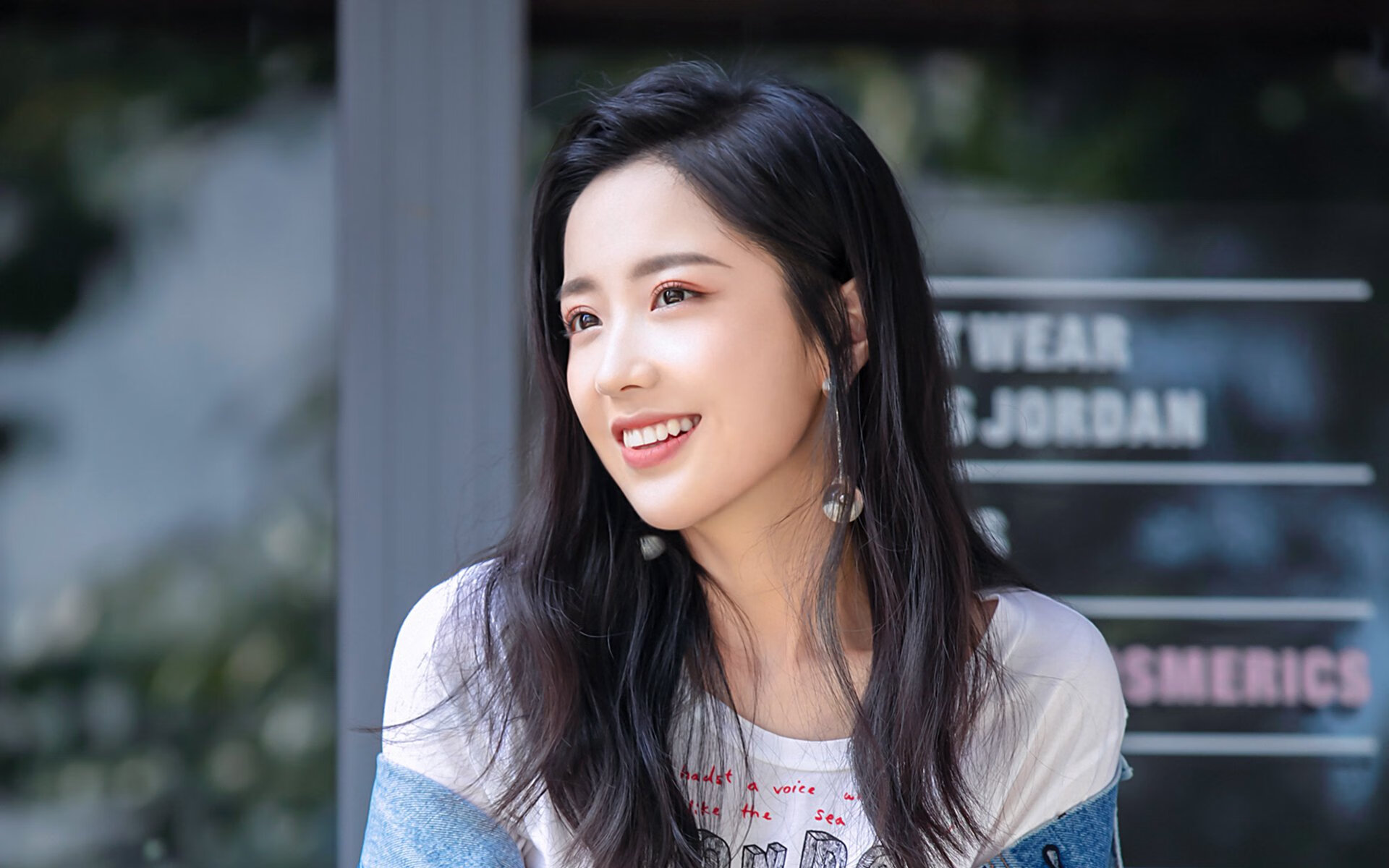 封锁与破局，从地缘棋局到球场绝境，胜利法则永远只有一个