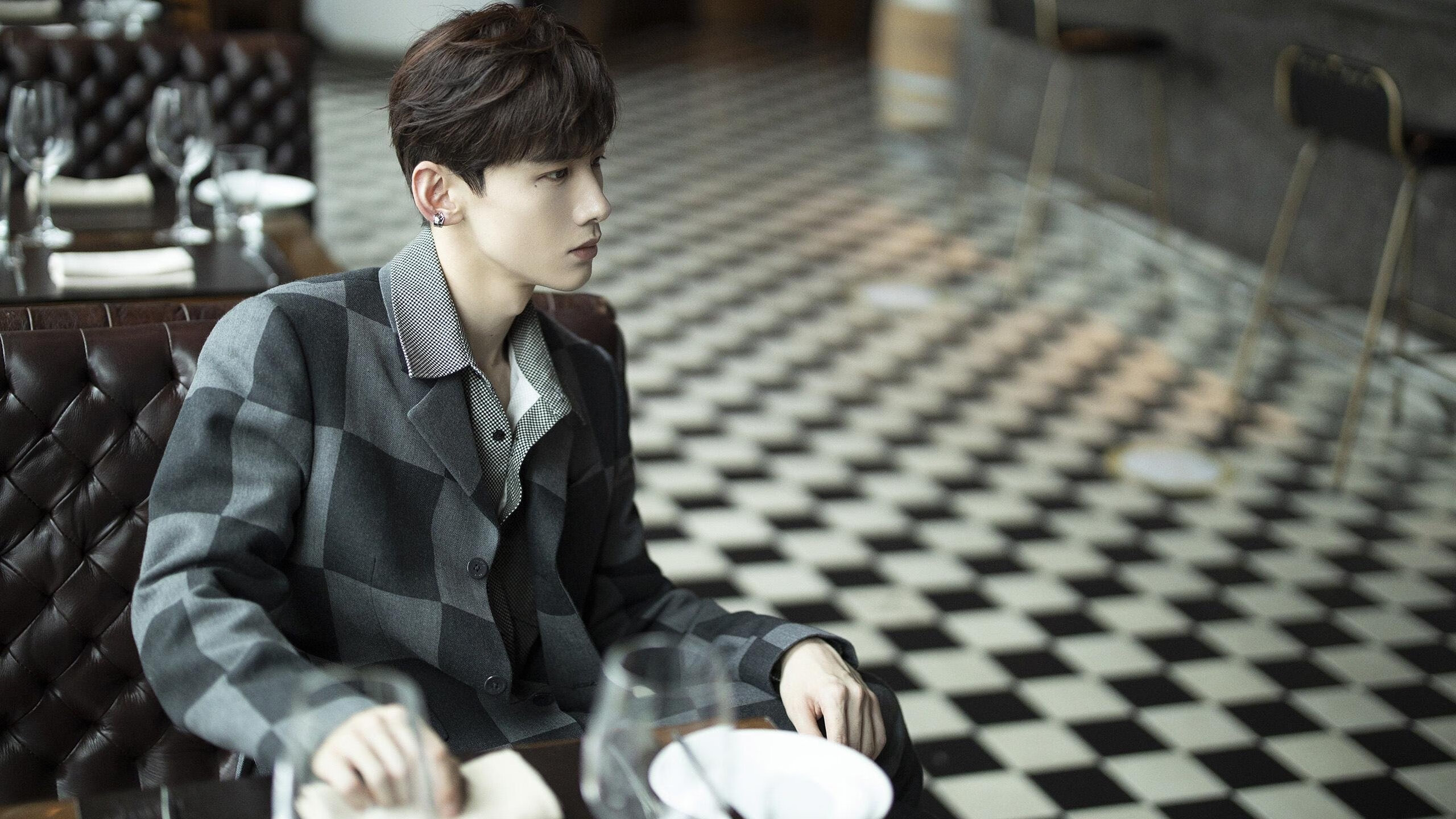 亚洲旋风撕裂南美铁壁，三笘薰独造三球助雷恩爆冷巴拉圭