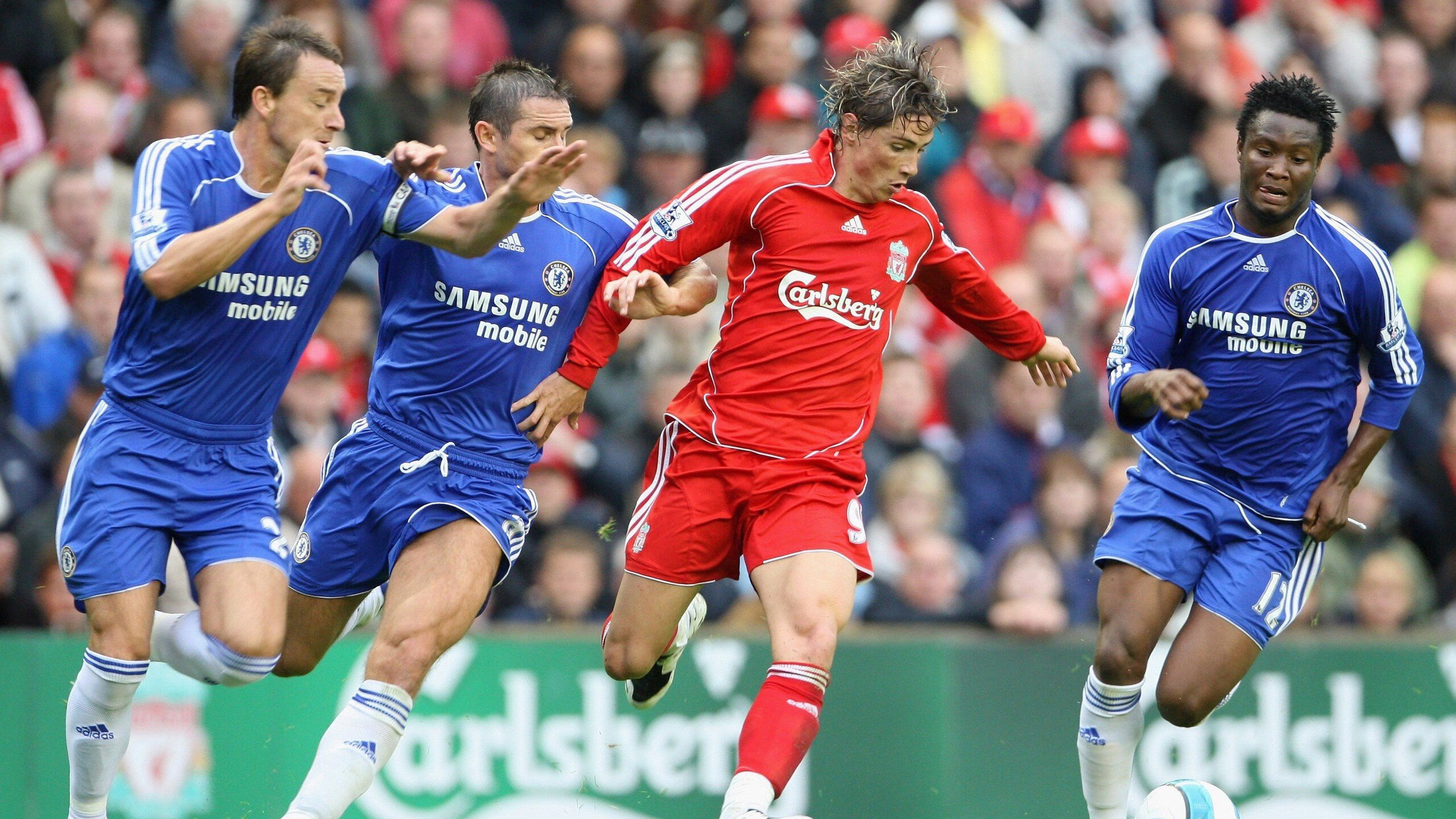 东瀛风暴席卷老特拉福德，三笘薰两连击击沉红魔